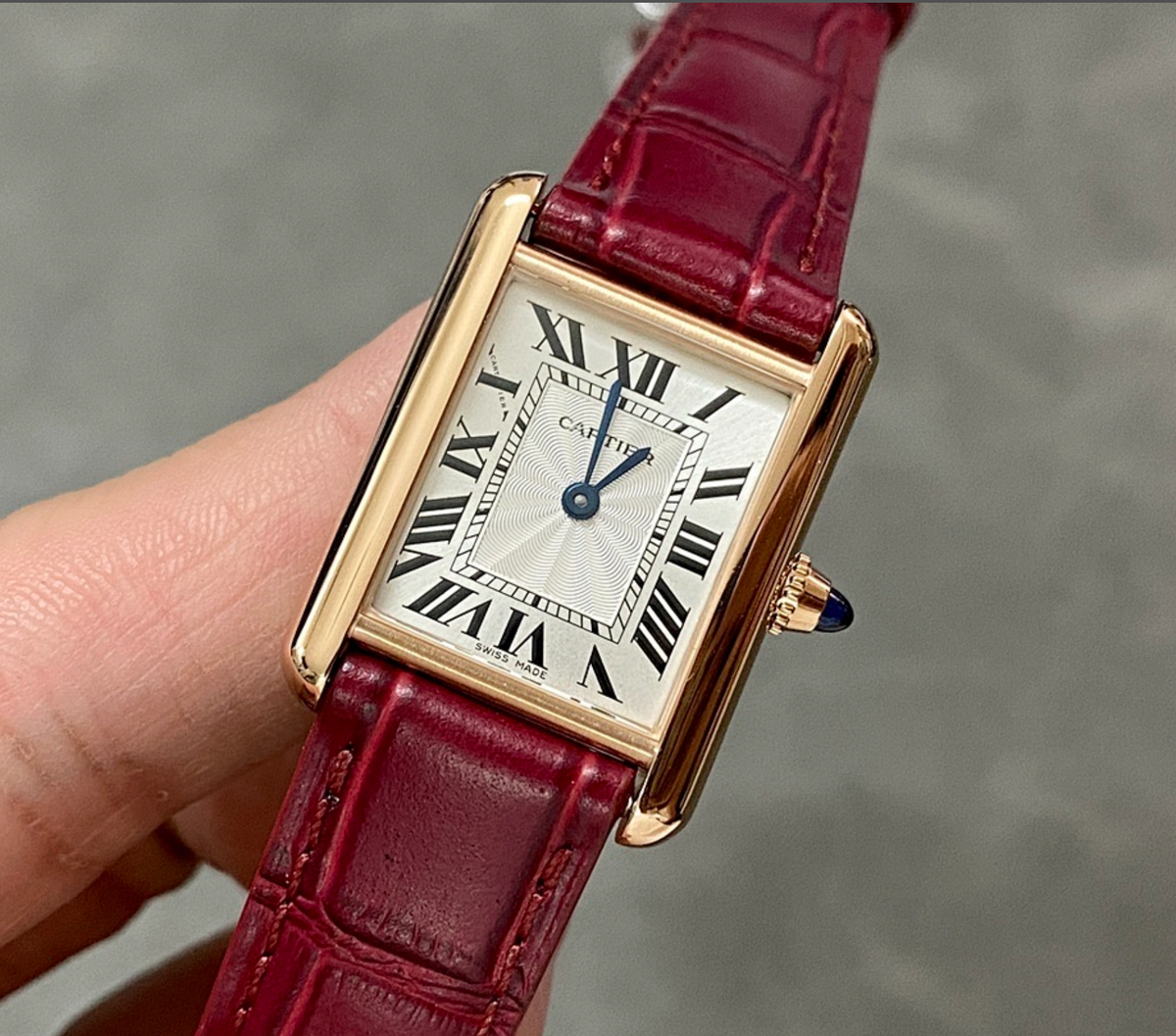 Cartier Tank Louis Mini Gold Watch – Red Leather Strap – White Roman Numeral Dial – Quartz