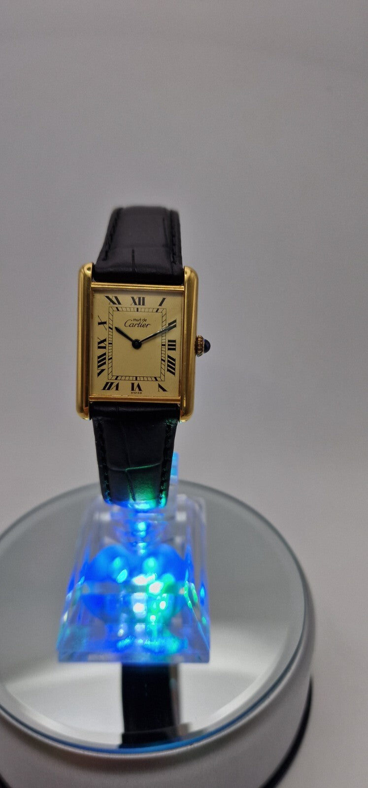 Must de Cartier Tank - 18ct Gold on Silver, Vintage Mid Size Mechanical